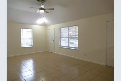 16327 Bettong Court, Sugar Land, TX 77498 - Photo 5