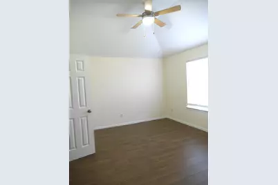 16327 Bettong Court, Sugar Land, TX 77498 - Photo 13