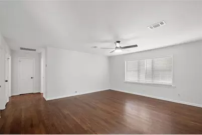 215 Caplin Street, Houston, TX 77022 - Photo 19