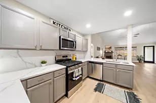 10519 Berclair Dr, Houston, TX 77038 - Photo 7