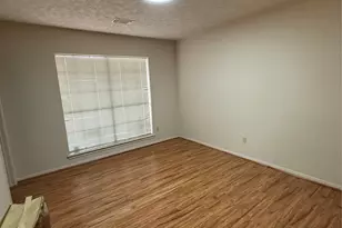 13319 Rosstown Dr, Sugar Land, TX 77478 - Photo 13