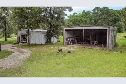 185 Rayon W, Livingston, TX 77351 - Photo 5