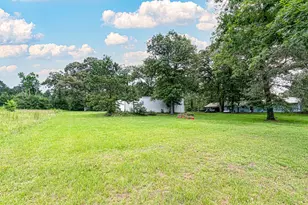 185 Rayon W, Livingston, TX 77351 - Photo 9