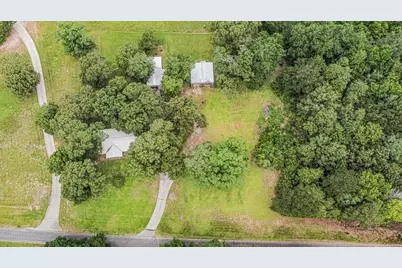 185 Rayon W, Livingston, TX 77351 - Photo 23