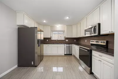 13010 Worthington Street, Sugar Land, TX 77478 - Photo 7