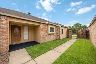 13010 Worthington St, Sugar Land, TX 77478 - Photo 25