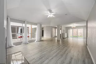13010 Worthington St, Sugar Land, TX 77478 - Photo 5