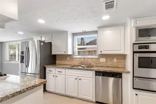 24610 Green Moss Dr, Houston, TX 77336 - Photo 21
