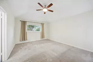 10638 Bob White Dr, Houston, TX 77096 - Photo 11