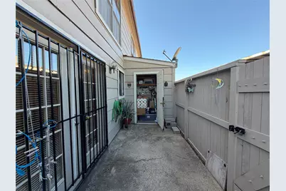 2110 Wilcrest Drive #101, Houston, TX 77042 - Photo 23