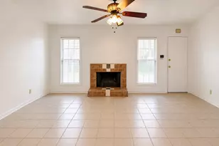 2110 Wilcrest Dr, Houston, TX 77042 - Photo 11