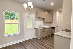 15634 Holly Dr, Montgomery, TX 77356 - Photo 7