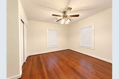 317 E Locust Street, Angleton, TX 77515 - Photo 15