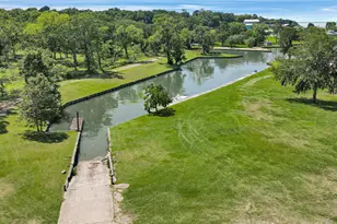 890 Paradise Dr, Coldspring, TX 77331 - Photo 5