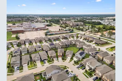 9839 Mills Field Drive, Houston, TX 77070 - Photo 3
