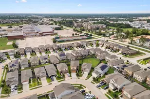 9839 Mls Fld Dr, Houston, TX 77070 - Photo 3