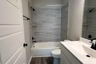 13627 Lago Vis Dr, Iowa Colony, TX 77583 - Photo 17