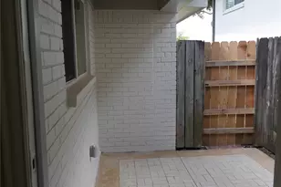 5722 N Braeswood Blvd, Houston, TX 77096 - Photo 21