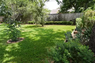 5722 N Braeswood Blvd, Houston, TX 77096 - Photo 45