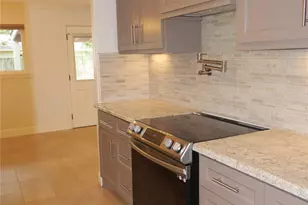 5722 N Braeswood Blvd, Houston, TX 77096 - Photo 17