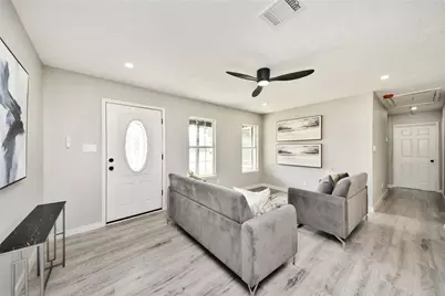 712 Mobile Drive, Pasadena, TX 77506 - Photo 11