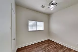 804 Lightningbug Ln, Conroe, TX 77301 - Photo 15