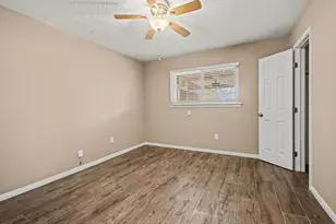 16807 David Glen Dr, Friendswood, TX 77546 - Photo 13