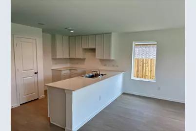 216 Amy Street, Angleton, TX 77515 - Photo 5