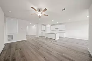 14325 Ash Tree Dr, Conroe, TX 77302 - Photo 9