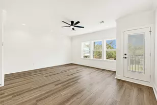 3808 Yale St, Houston, TX 77018 - Photo 11
