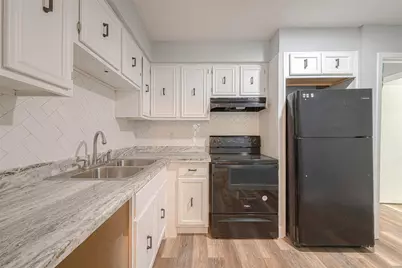 5020 Ridgevan Drive, Houston, TX 77053 - Photo 7