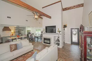 600 W Timberland Dr, Woodville, TX 75979 - Photo 5