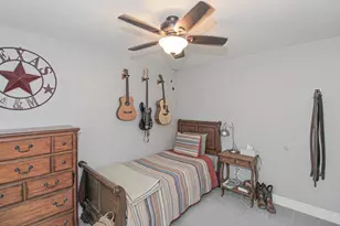 600 W Timberland Dr, Woodville, TX 75979 - Photo 11