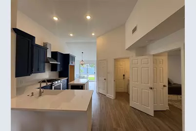 2601 S Broadway Street #9, La Porte, TX 77571 - Photo 5