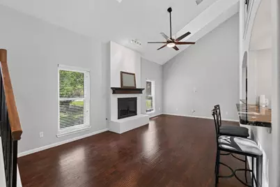 1 N Birchcane Court, The Woodlands, TX 77381 - Photo 7