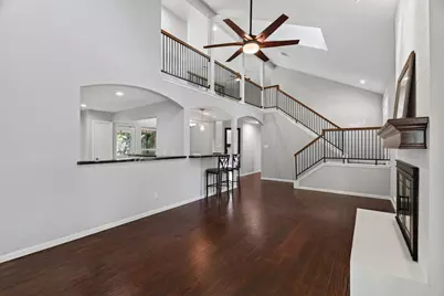 1 N Birchcane Court, The Woodlands, TX 77381 - Photo 9