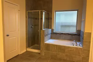 331 W Bend Dr, League City, TX 77573 - Photo 11