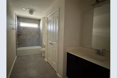 331 W Bend Drive, League City, TX 77573 - Photo 9