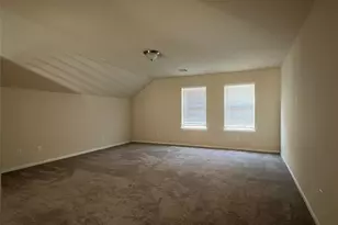 331 W Bend Dr, League City, TX 77573 - Photo 5