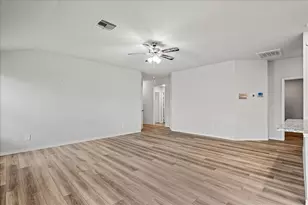 1605 Navarro Dr, Brenham, TX 77833 - Photo 19