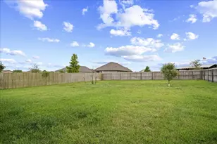 1605 Navarro Dr, Brenham, TX 77833 - Photo 9