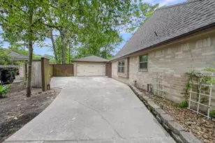 1351 Trailwood Village Dr, Kingwood, TX 77339 - Photo 35