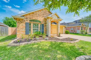 1211 Quarterhorse Dr, Alvin, TX 77511 - Photo 5