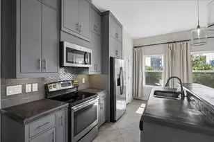 1011 Studemont St, Houston, TX 77007 - Photo 3