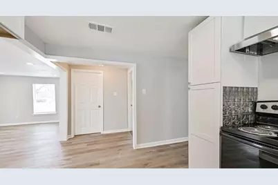1428 E 36th Street, Houston, TX 77022 - Photo 9