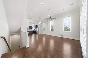 1262 W 23rd St, Houston, TX 77008 - Photo 3