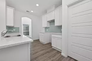 9750 Enclave Ridge Rd, Willis, TX 77318 - Photo 15