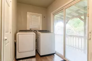 201 Carol St, West Orange, TX 77630 - Photo 31