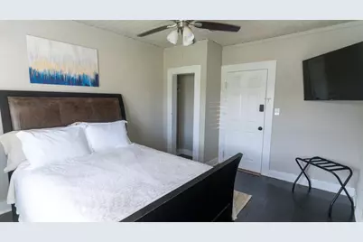 201 Carol Street, West Orange, TX 77630 - Photo 11