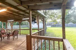 201 Carol St, West Orange, TX 77630 - Photo 23